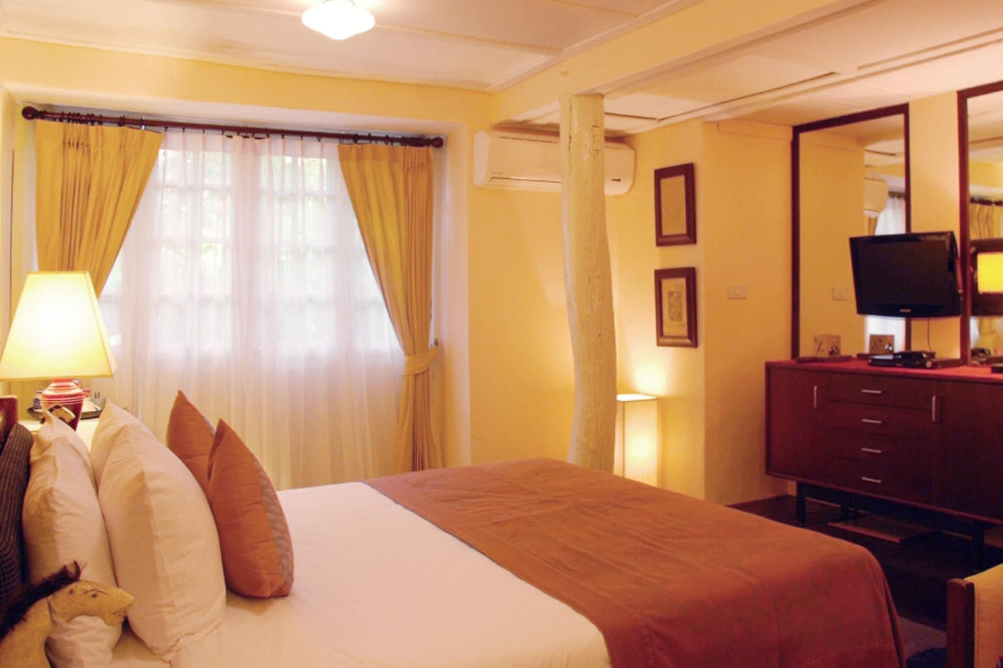Zantiis Ndol Villas 무악렉 외부 사진