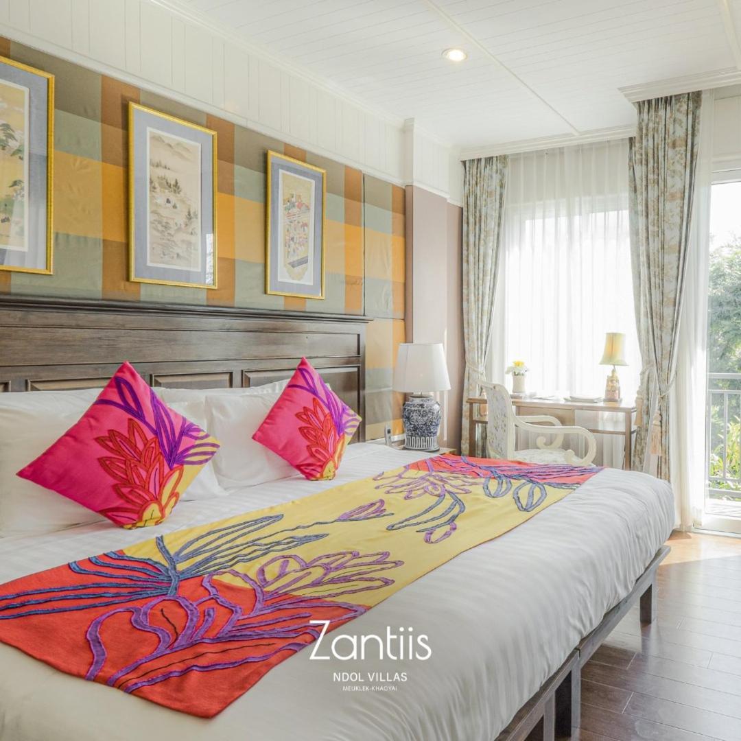 Zantiis Ndol Villas 무악렉 외부 사진